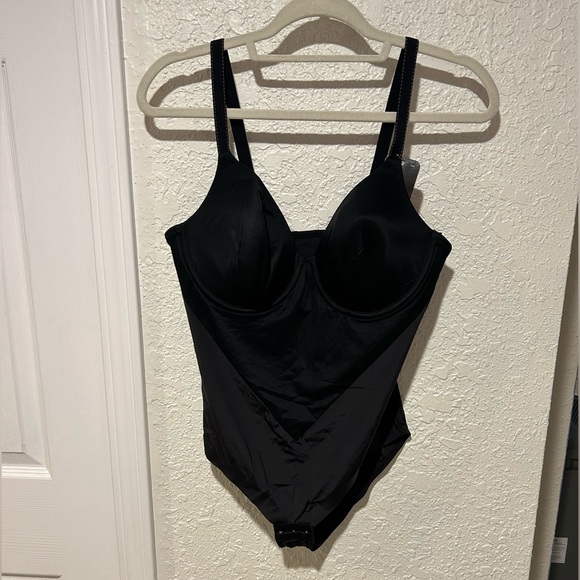 NWT Bundle Madenform black body suit size 38D.  Skinny Girl bide shaping camo. - Picture 2 of 11